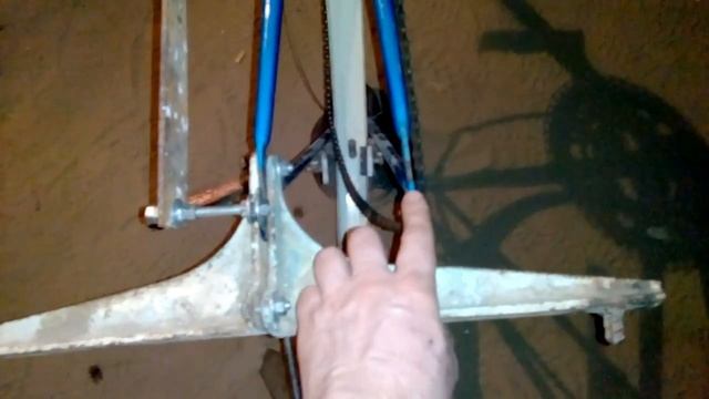 Велосипед ХВЗ Турист1980 г. Новый прибор для регулировки и выравнивания заднего петуха смотреть онлайн