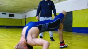 Качаем шею. Положение борцовского "Моста". Вольная борьба. The position of the wrestling "Bridge".