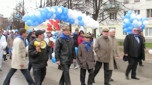 1-Майская демонстрация 2013, Чайковский. Снято Canon PowerShot SX50 HS смотреть онлайн