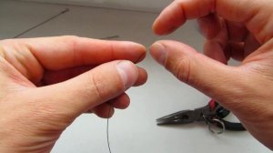 Поводок из струны для спиннинга.