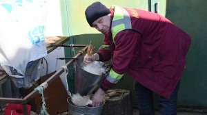 Как зарезать курицу 18+