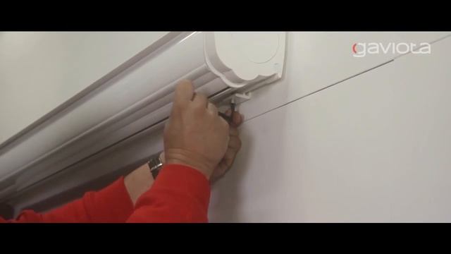 ВИТРИННАЯ МАРКИЗА ЗАКРЫТОГО ТИПА  G 450 , С АВТОМАТИКОЙ ,МОНТАЖ