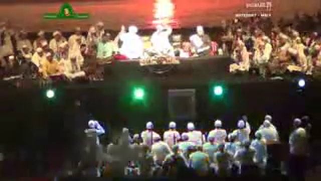 Мавлиды в мире МЕГА МАВЛИД на стадионе Шах Алам Малайзия янв 2013 risalat ru @risalatru смотреть онлайн