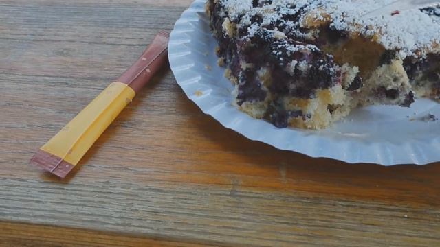 В лес за ягодой голубикой смотреть онлайн