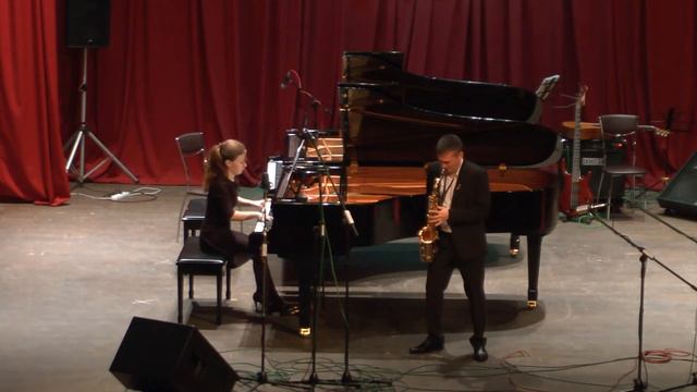 Pedro Iturralde. Pequena czarda-исп. Михаил Антипин и Анастасия Антипина смотреть онлайн