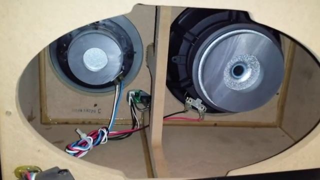 How To Dismantle Mackie HR824 MK1 смотреть онлайн