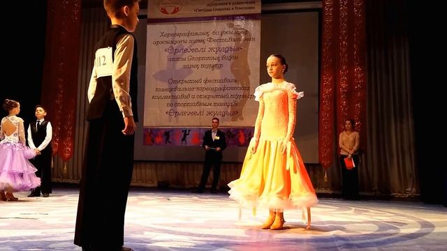 Фестиваль танцевального искусства, Юниоры 1+2, D класс, 8 танцев, стандарт смотреть онлайн
