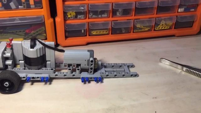 Самый длинный лимузин из Лего Техник / Трансмиссия, электрика и каркас / LEGO TECHNIC самоделка смотреть онлайн