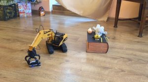 ЭКСКАВАТОР на радиоуправлении HUI NA TOYS  HN1571 1:14