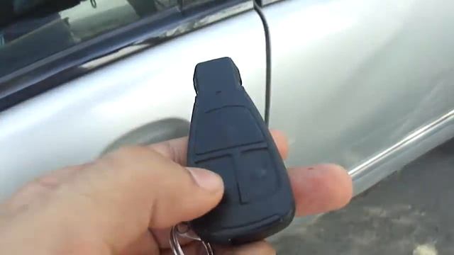 Дистанционное Открытие и Закрытие окон и люка с родного ключа Mercedes E-Class смотреть онлайн