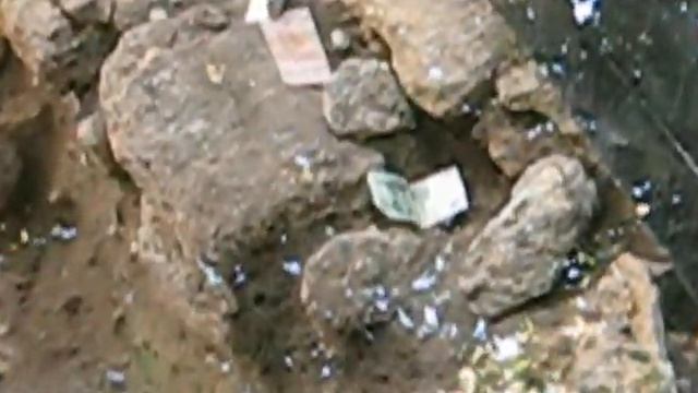 Одесса. Приморский бульвар. Раскопки археологов, усыпанные деньгами. смотреть онлайн