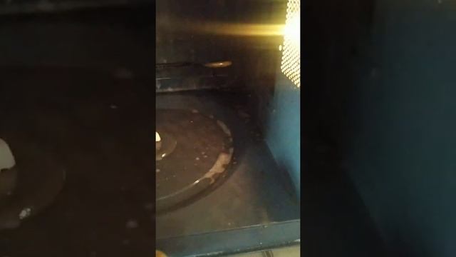 Моем микроволновку от налипшего жира смотреть онлайн