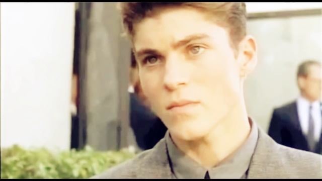 Beverly Hills 90210~David & Donna and Brandon & Andrea смотреть онлайн