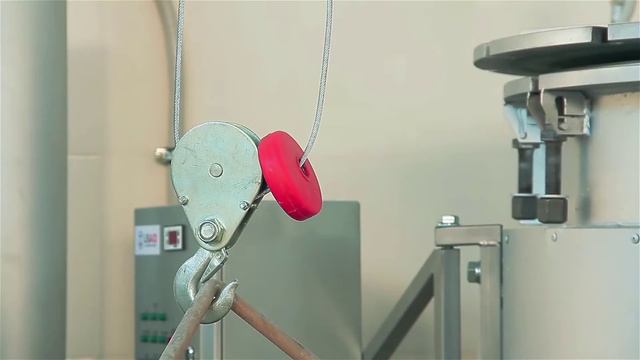 Как это работает - механизм выгрузки корзин автоклавов ИПКС-128-500МВ смотреть онлайн