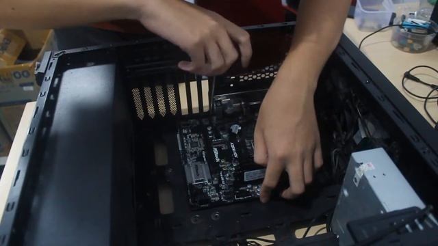 RYZEN 3 1300X + R7 370 ~ BEST COMBINATION FOR GAMING ?! смотреть онлайн
