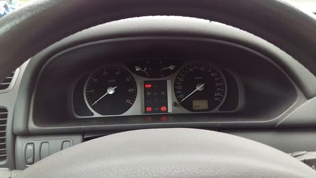 Laguna 2 1.8 16v błąd elektroniki? Tryb awaryjny. смотреть онлайн