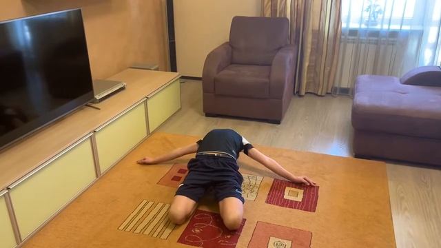 Футбольная домашняя тренировка по растяжке мышц смотреть онлайн