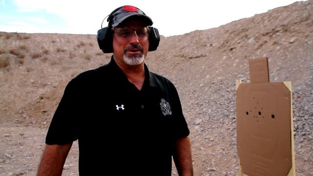Who Wins In A Gun Fight? Competition vs Tactical Shooters смотреть онлайн