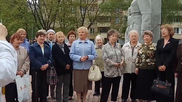 ДЕНЬ ПОБЕДЫ, КАК ОН БЫЛ ОТ НАС ДАЛЁК... смотреть онлайн