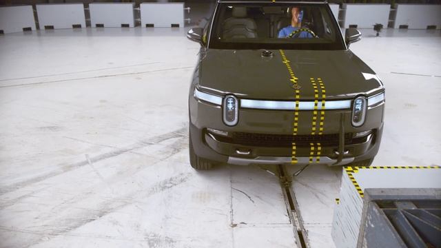 2022 Rivian R1S Original Moderate Overlap IIHS Crash Test