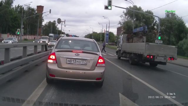 Как сбивают людей. Москва. 21.08.12. смотреть онлайн