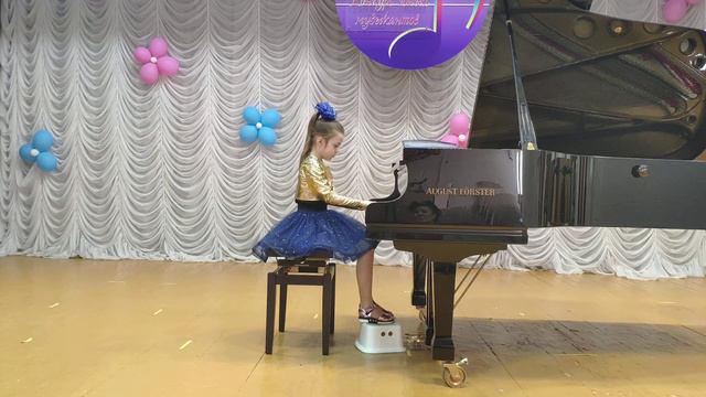 Деньщикова Мадина (7лет) - Лесной бал ( С. А. Бахарев)
