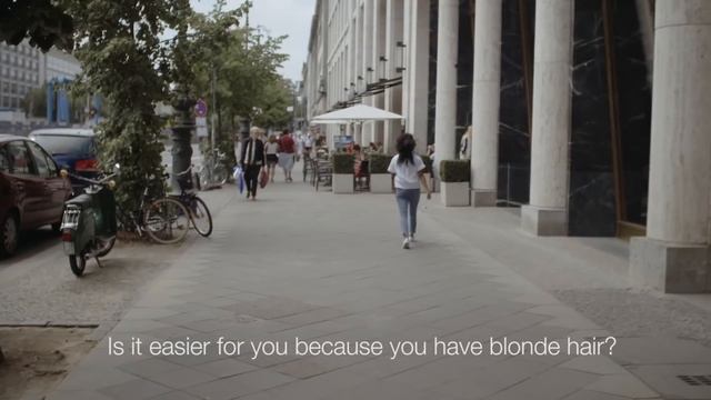 Dove | Beauty standards of hair are a form of bias #BeautyBias смотреть онлайн