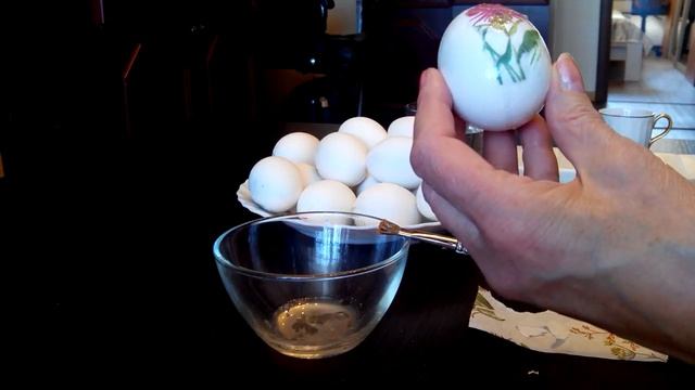 С праздником Пасхи. Пасхальные яйца и куличи. смотреть онлайн
