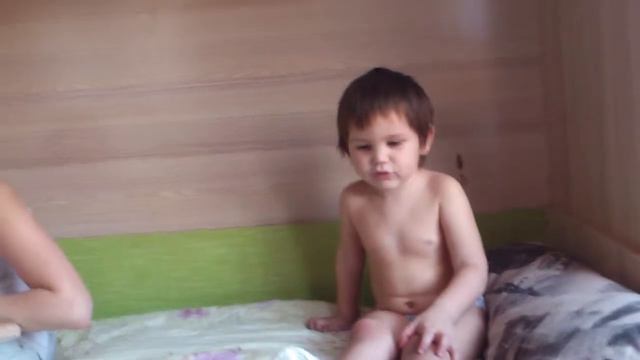 Вика в гипсе смотреть онлайн