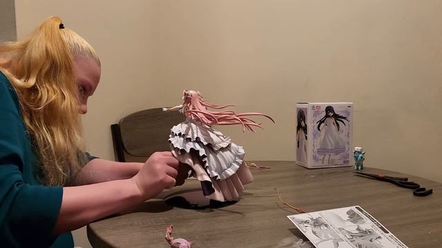 Puella Magi Madoka Magica Ultimate Madoka figure unboxing!!!??? смотреть онлайн