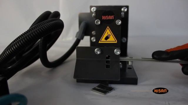 Nis 17 Пневматическая гильотина для рубки фурнитуры смотреть онлайн