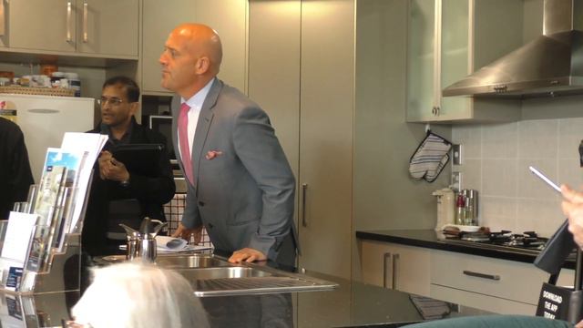 Buyers Schooled up with Sebastian Pinto смотреть онлайн