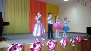 песня «Мама, будь всегда со мною рядом»