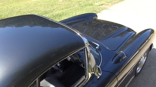 1957 Chevy Corvette LS2 Restomod смотреть онлайн