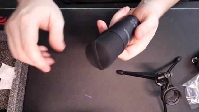 THE NACON PS4 STREAMING MIC - UNBOXING
