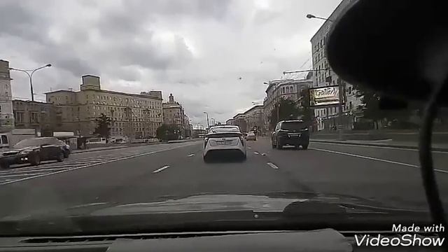 Едем через тверскую смотреть онлайн