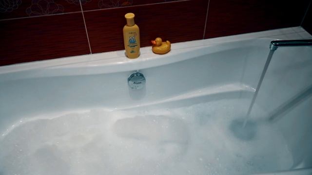 Как сделать много пены для ванной? смотреть онлайн