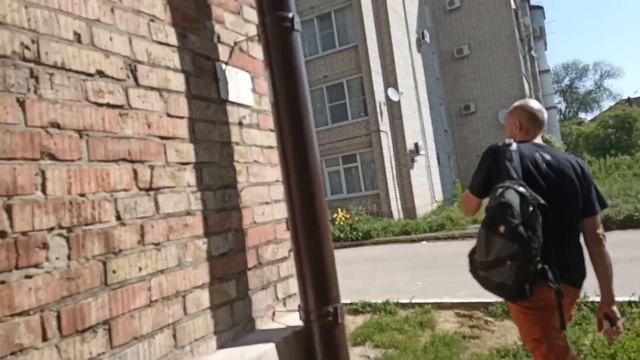 Живём на ЮГЕ/Чем дальше, тем страшней))/Комната в общаге за 1,500 млн рублей/ЕЙСК! смотреть онлайн