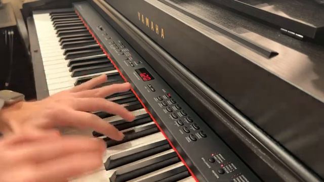 Fur Elise by Beethoven played on Yamaha Piano смотреть онлайн