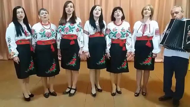 #Святковий_флешмоб_Усе_починається_з_мами Усіх зі святом матері вітає Вокальний ансамбль "Родина" смотреть онлайн