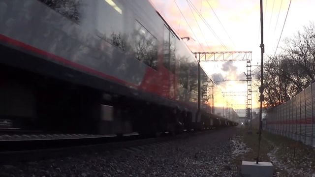 "Ноябрьский мороз" Электропоезда ЭС2Г-080 и ЭС2Г-086 Ласточка на МЦК смотреть онлайн