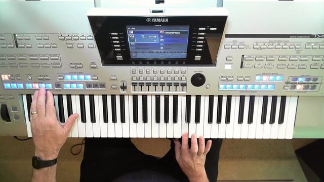 Piano Man - Played On Tyros 4 Keyboard смотреть онлайн