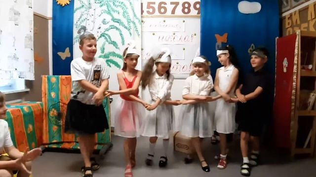 Выпускной 2019. 4й класс. Сон Санечки. Паук и Двойки. смотреть онлайн