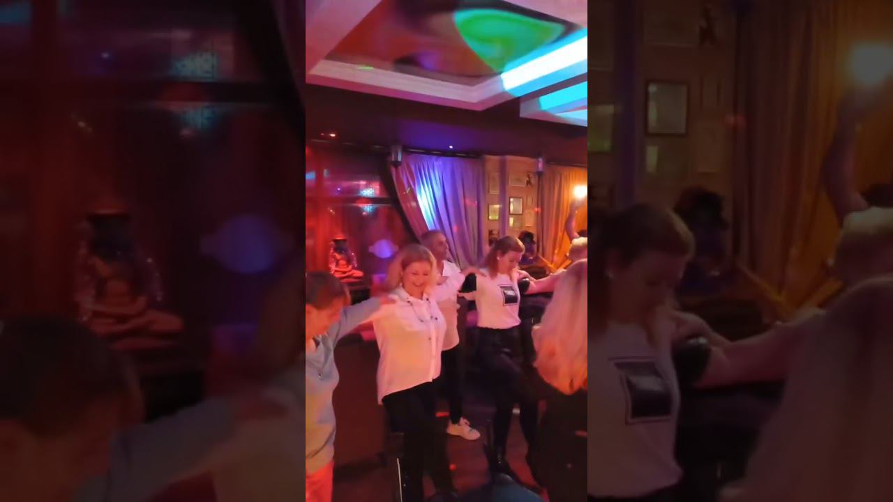 ПЕЕМ И ТАНЦУВАМЕ смотреть онлайн