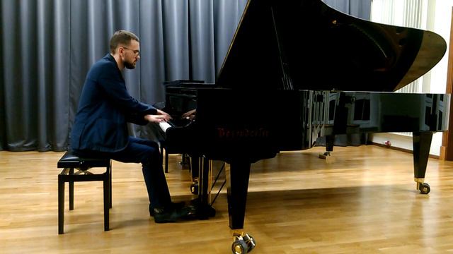 Massive attack - Teardrop (piano improvisation by Gleb Belyaev) смотреть онлайн