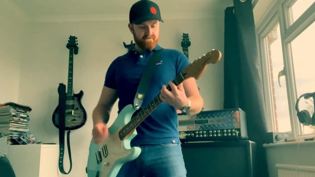 Blink 182 - Untitled (Guitar Cover with Tom Delonge Stratocaster) смотреть онлайн