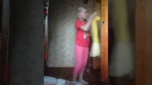 Восьми летняя девочка VS Двенадцати летняя девочка.