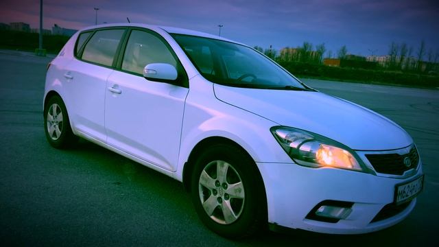 KIA Ceed хэтчбек для города смотреть онлайн