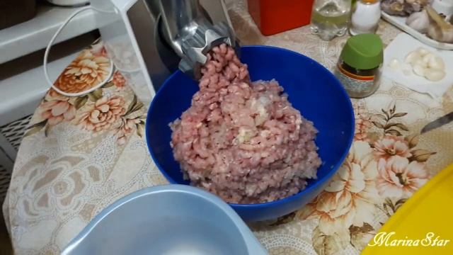 ФАРШ НА ДОМАШНИЕ КОЛБАСКИ / ПОДГОТАВЛИВАЕМ НАТУРАЛЬНЫЕ СВИНЫЕ КИШКИ смотреть онлайн