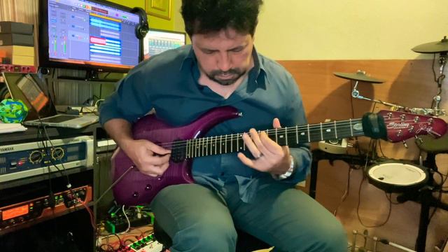 Guthrie Govan Ancestral Solo Cover смотреть онлайн